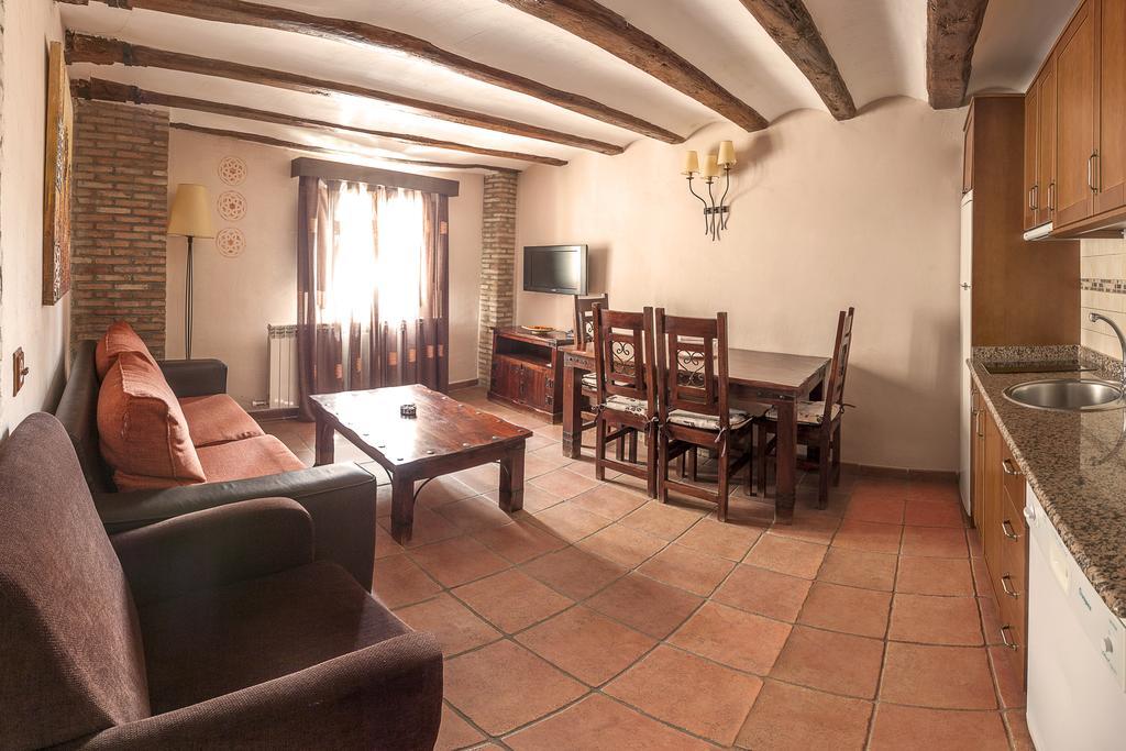 Apartamentos Los Aljezares Gea De Albarracin Bagian luar foto