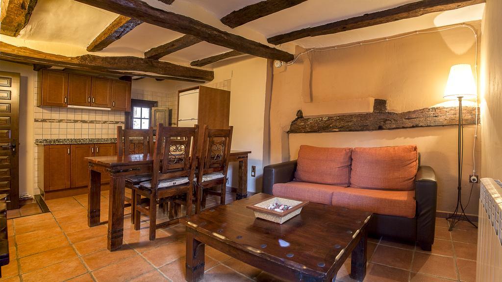 Apartamentos Los Aljezares Gea De Albarracin Bagian luar foto